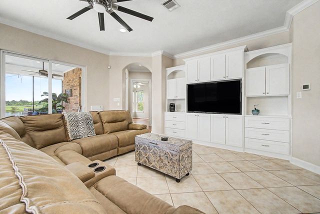 8866 Taylors Court, Montgomery, TX 77316