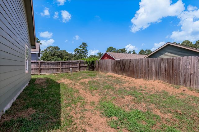 145 Varsity Drive, Huntsville, TX 77340