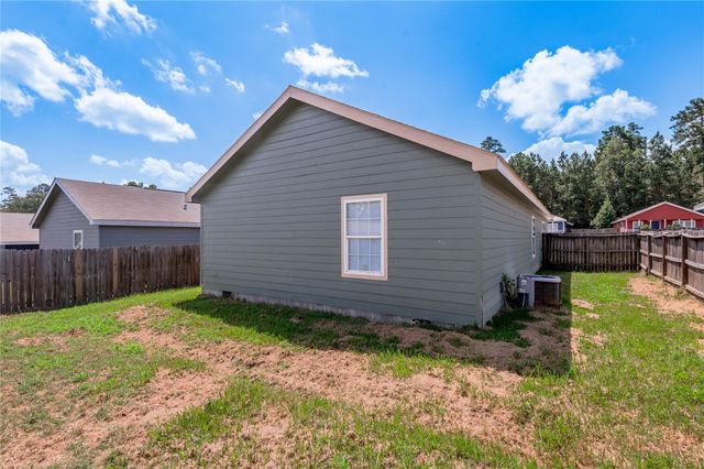 145 Varsity Drive, Huntsville, TX 77340
