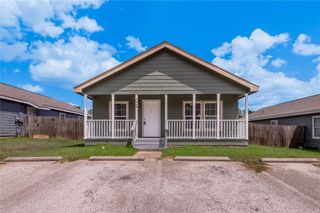 145 Varsity Drive, Huntsville, TX 77340