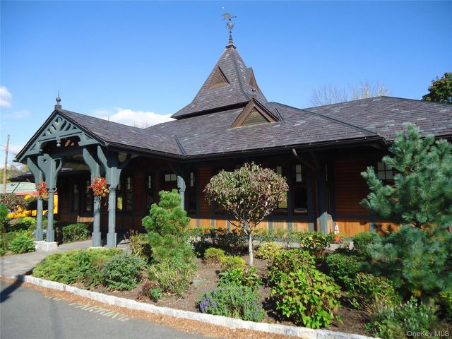 57 Fawn Hill Road, Tuxedo Park, NY 10987