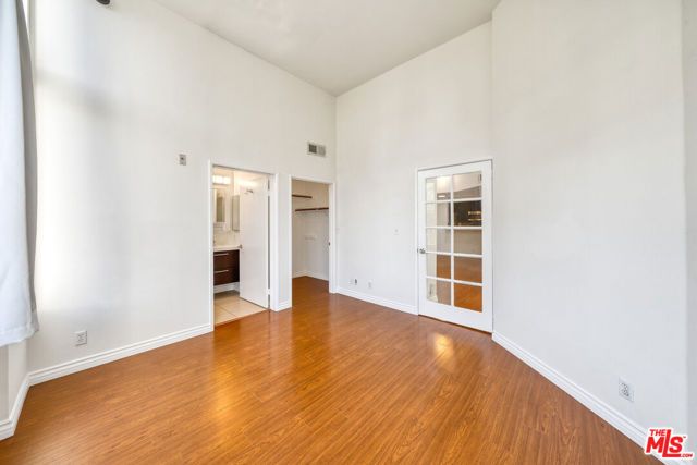 525 S Berendo Street 405, Los Angeles, CA 90020