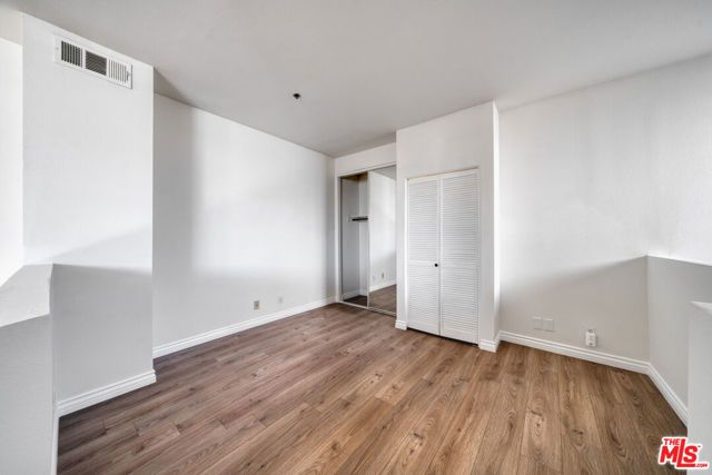 525 S Berendo Street 405, Los Angeles, CA 90020