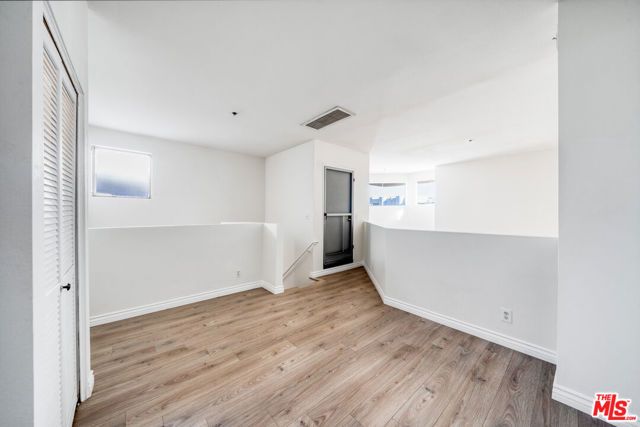 525 S Berendo Street 405, Los Angeles, CA 90020