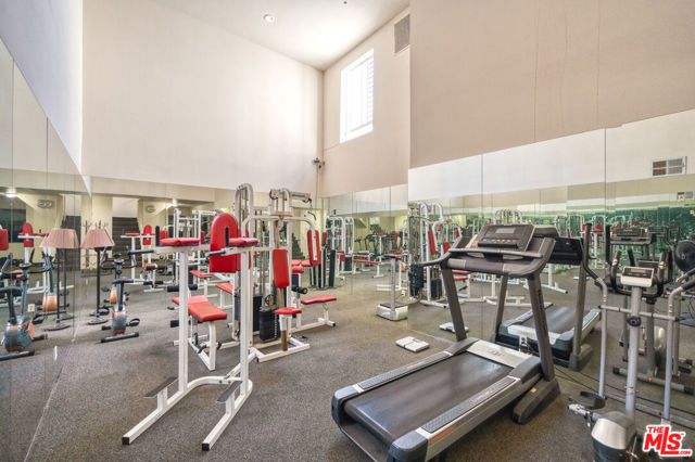 525 S Berendo Street 405, Los Angeles, CA 90020