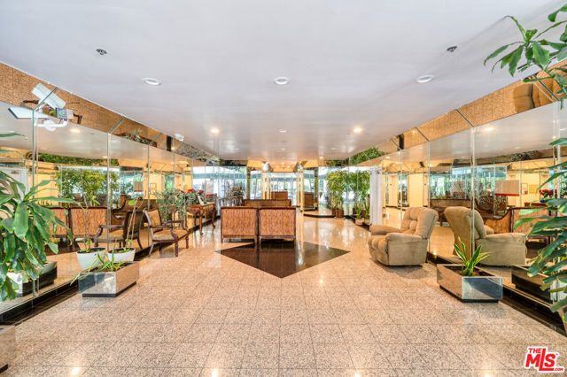 525 S Berendo Street 405, Los Angeles, CA 90020