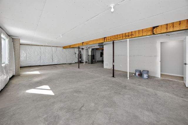 3020 Myron Street, Norwalk, IA 50211
