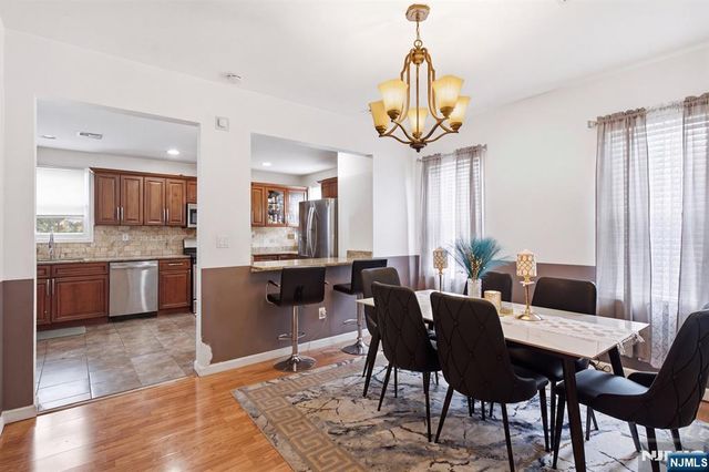10 Lentz Place, Irvington, NJ 07111