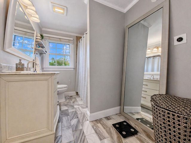 104 Seagate Lane, Hyannis, MA 02601