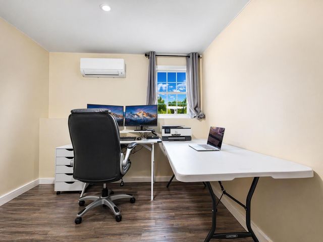 104 Seagate Lane, Hyannis, MA 02601