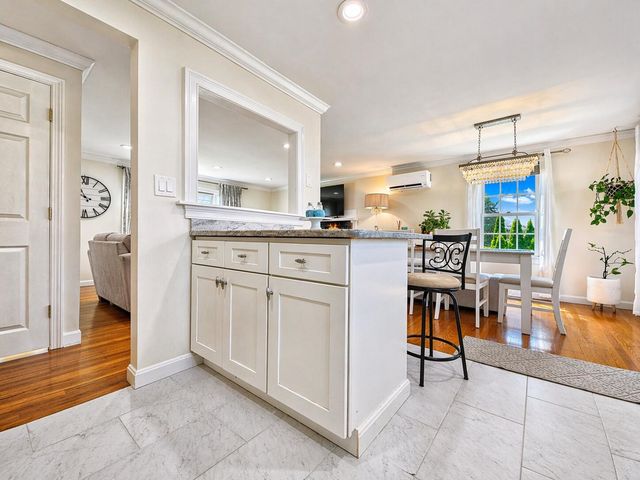 104 Seagate Lane, Hyannis, MA 02601