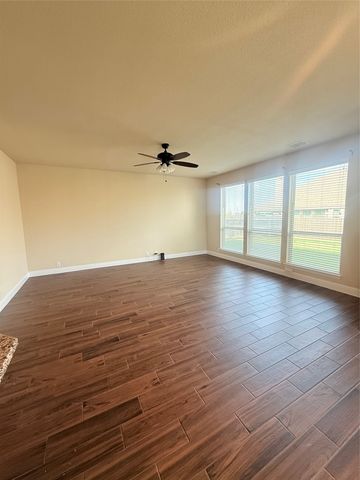 10000 White Pine Drive, Fort Worth, TX 76131