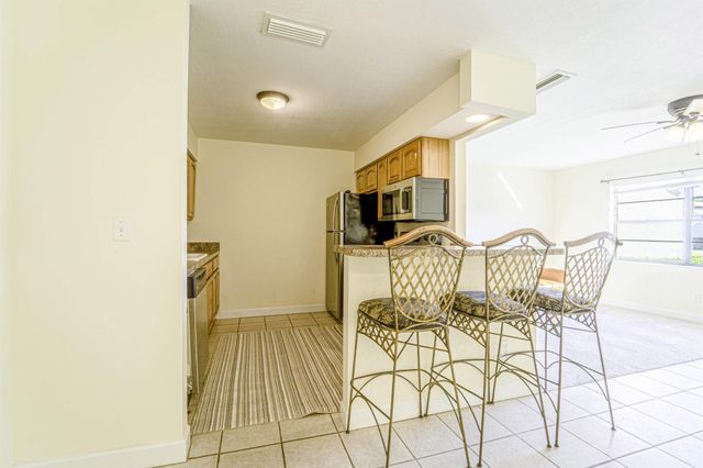 6020 Indrio Road 6, Fort Pierce, FL 34951