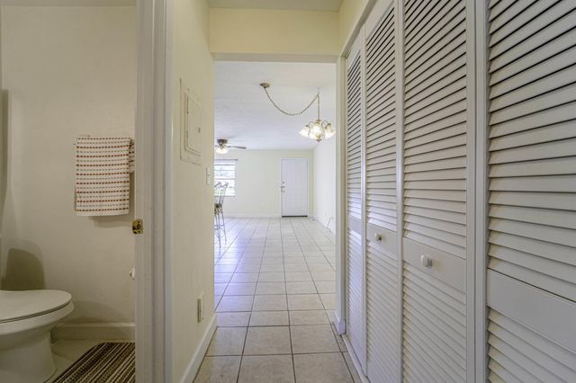 6020 Indrio Road 6, Fort Pierce, FL 34951