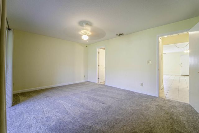 6020 Indrio Road 6, Fort Pierce, FL 34951