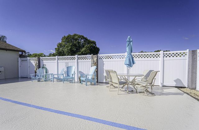 6020 Indrio Road 6, Fort Pierce, FL 34951