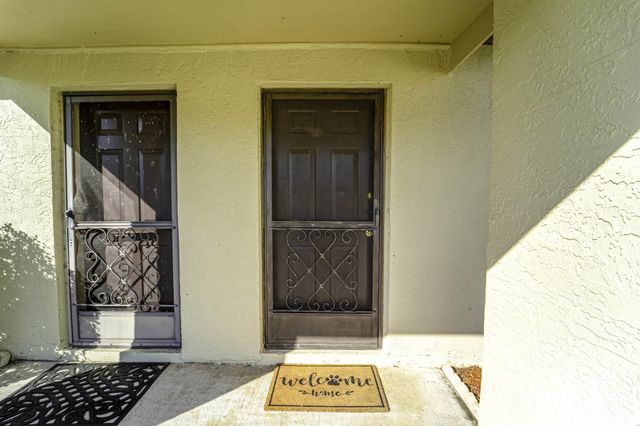 6020 Indrio Road 6, Fort Pierce, FL 34951