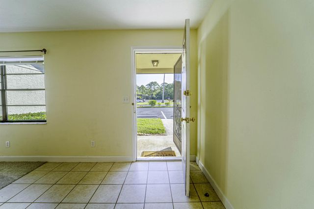 6020 Indrio Road 6, Fort Pierce, FL 34951