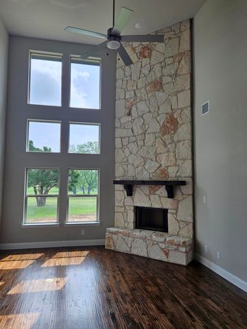 2621 Silo Lane, Van Alstyne, TX 75495