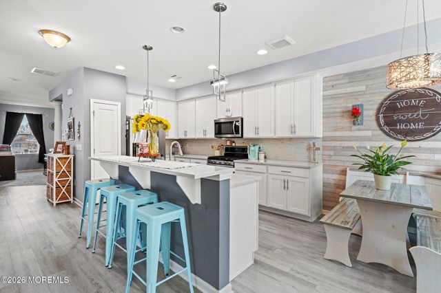 330 Hawthorne Lane, Barnegat, NJ 08005