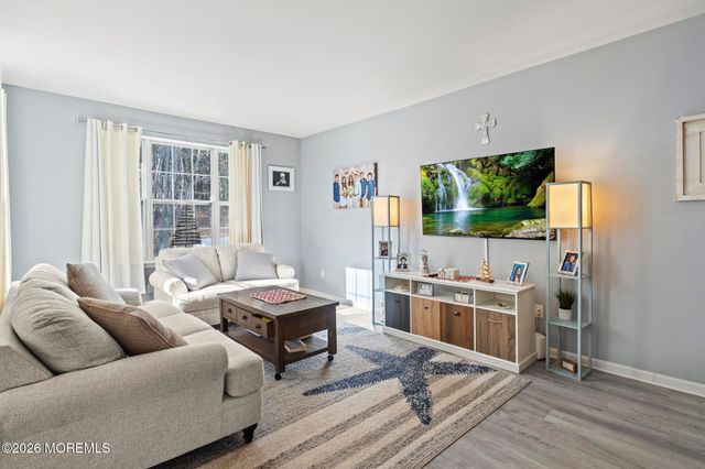 330 Hawthorne Lane, Barnegat, NJ 08005