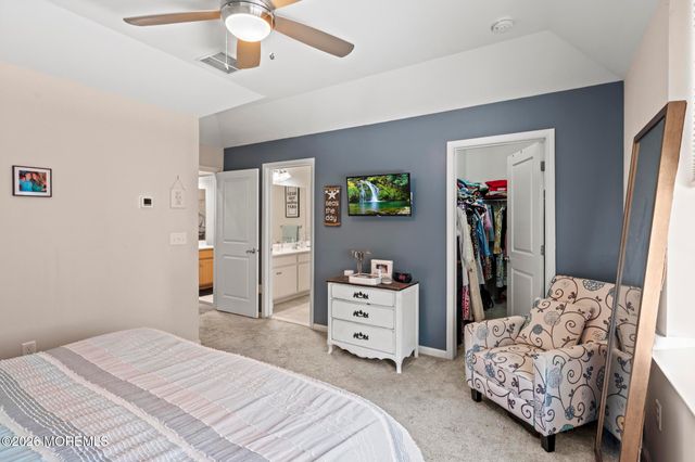 330 Hawthorne Lane, Barnegat, NJ 08005