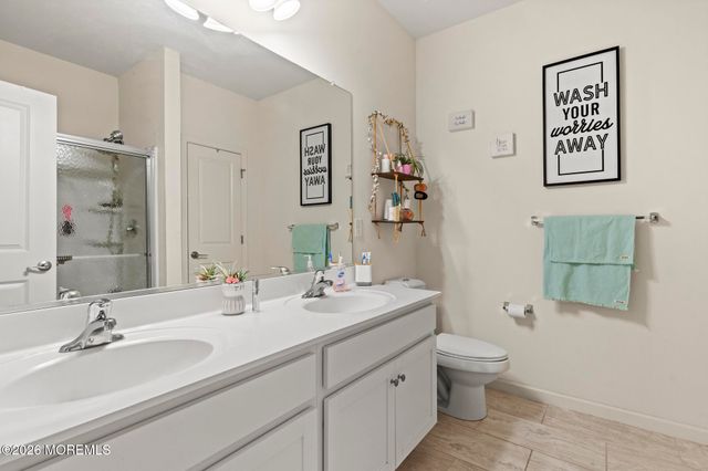 330 Hawthorne Lane, Barnegat, NJ 08005