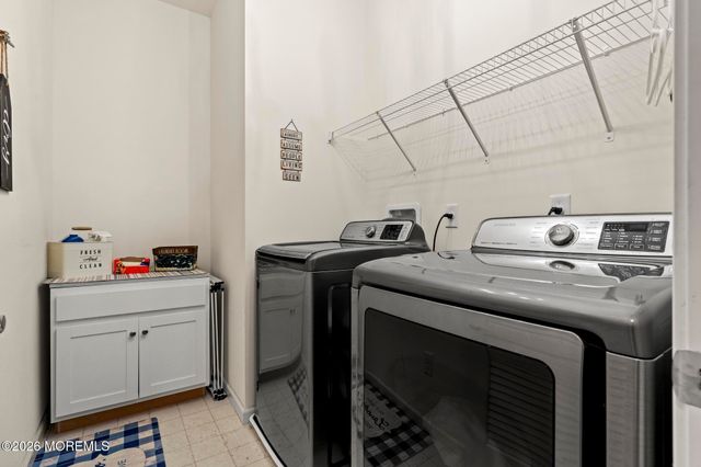 330 Hawthorne Lane, Barnegat, NJ 08005