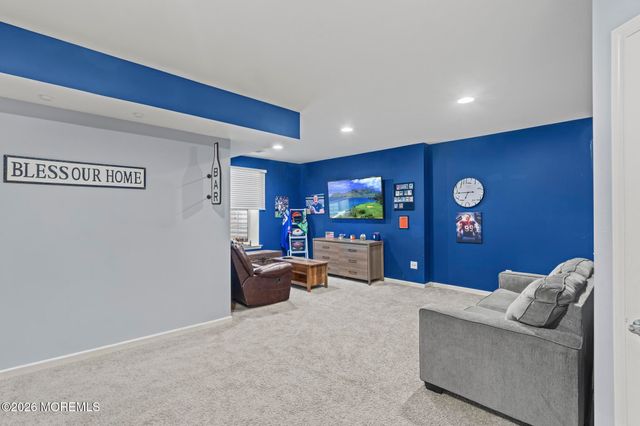 330 Hawthorne Lane, Barnegat, NJ 08005