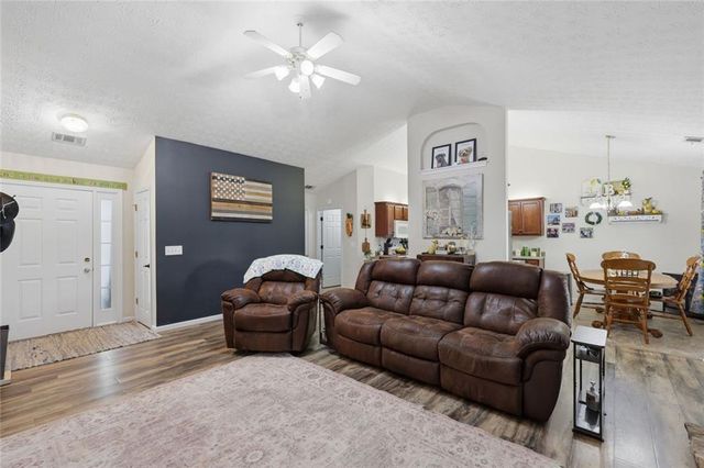 190 Bridgewater Drive, Mount Airy, GA 30563