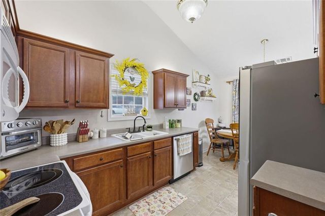 190 Bridgewater Drive, Mount Airy, GA 30563