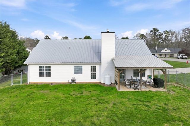 190 Bridgewater Drive, Mount Airy, GA 30563