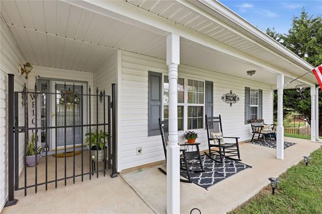 190 Bridgewater Drive, Mount Airy, GA 30563