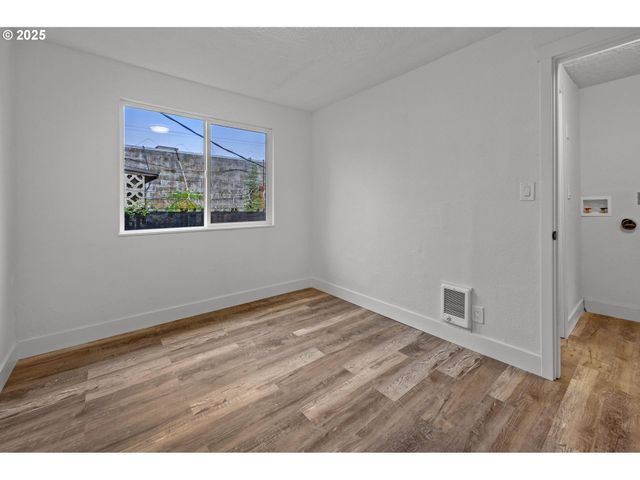 -1 Ne 111TH Ave, Portland, OR 97220