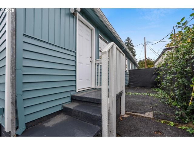 -1 Ne 111TH Ave, Portland, OR 97220