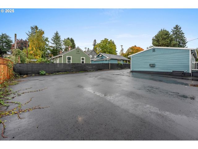 -1 Ne 111TH Ave, Portland, OR 97220