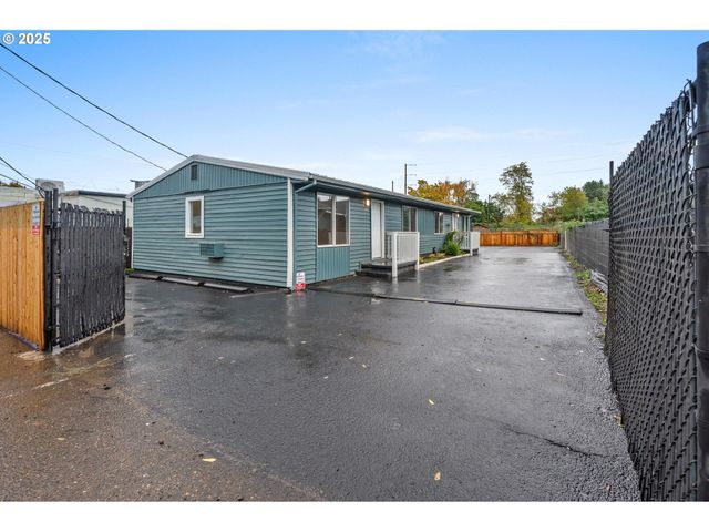 -1 Ne 111TH Ave, Portland, OR 97220