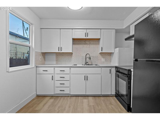 -1 Ne 111TH Ave, Portland, OR 97220