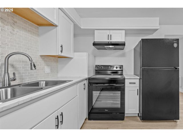 -1 Ne 111TH Ave, Portland, OR 97220