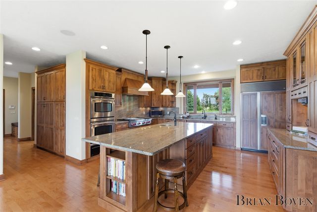1740 7 Mile Road, Comstock Park, MI 49321