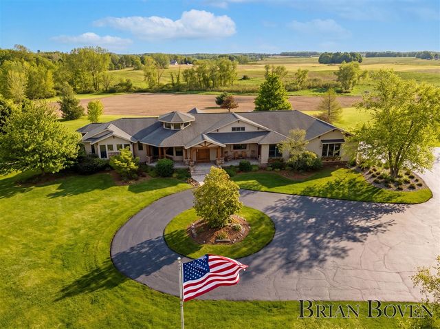 1740 7 Mile Road, Comstock Park, MI 49321