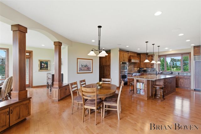 1740 7 Mile Road, Comstock Park, MI 49321