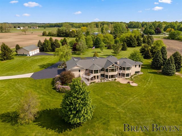 1740 7 Mile Road, Comstock Park, MI 49321