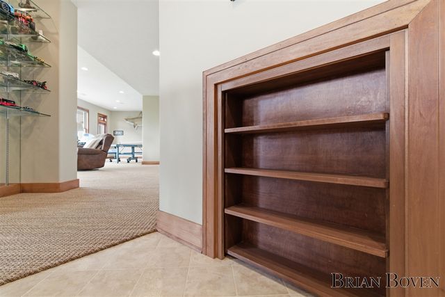 1740 7 Mile Road, Comstock Park, MI 49321