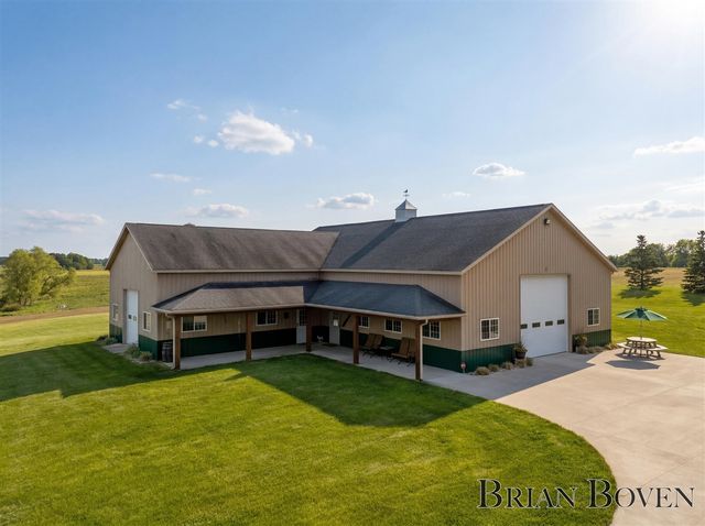 1740 7 Mile Road, Comstock Park, MI 49321