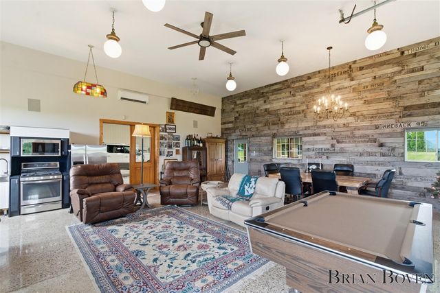 1740 7 Mile Road, Comstock Park, MI 49321