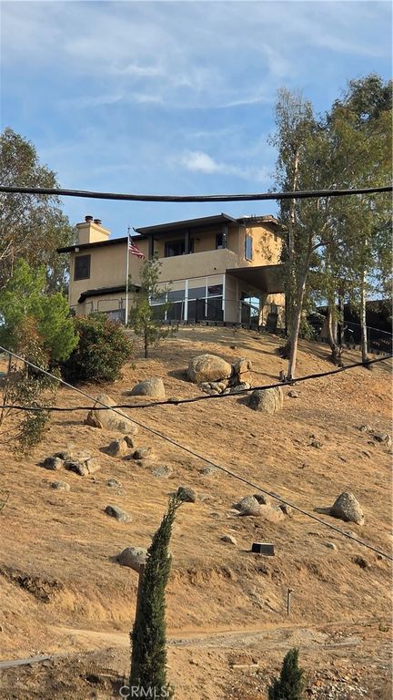 Image 4 of property listing at 32360 Navajo Springs, Wildomar, CA 92595