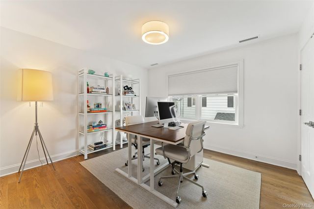 109 Lee Road, Scarsdale, NY 10583