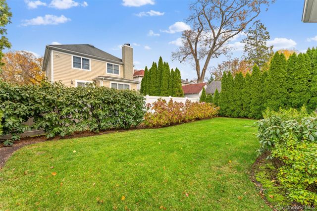 109 Lee Road, Scarsdale, NY 10583