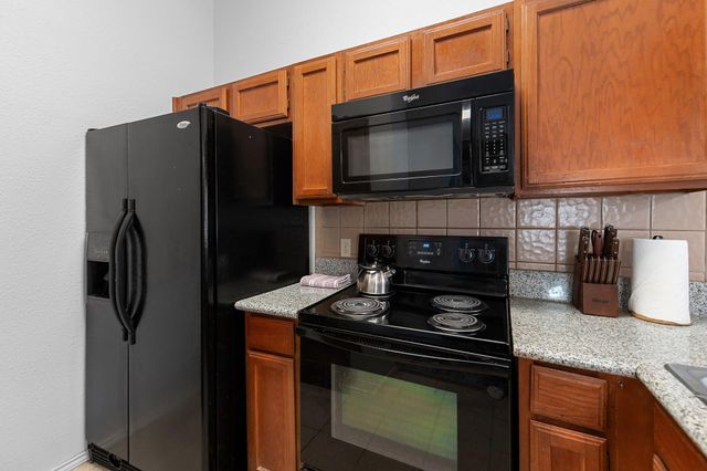 2802 Nueces ST 303, Austin, TX 78705